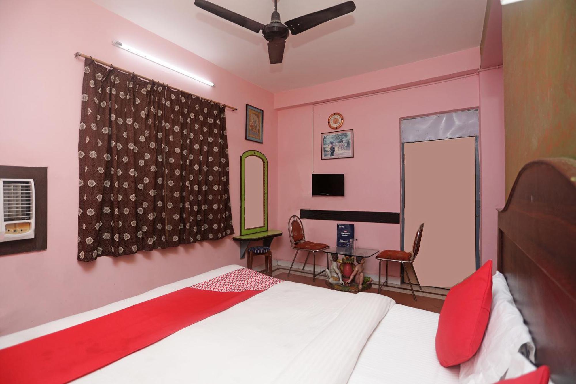 Hotel Super Capital O Ashraya