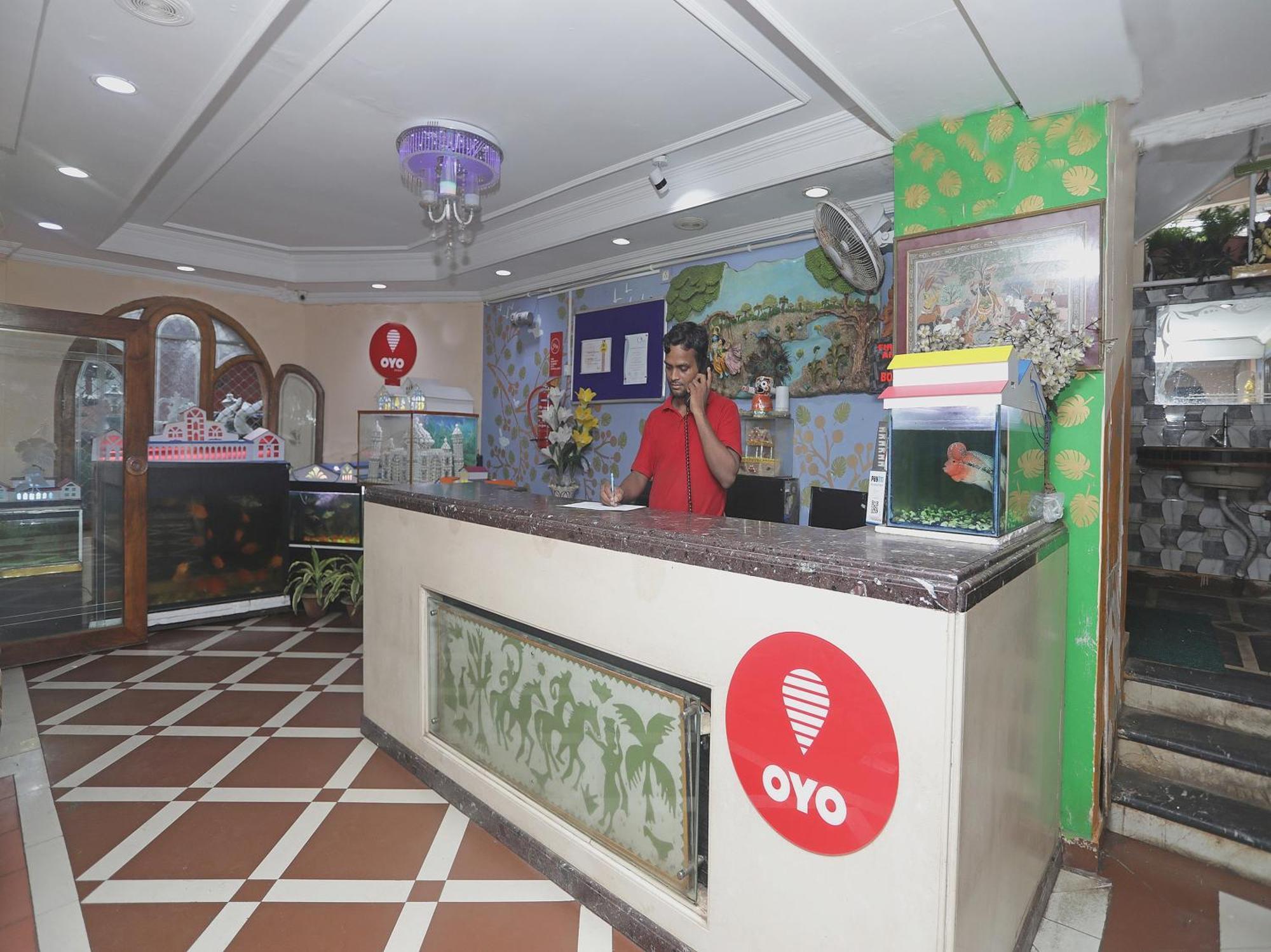 Super Capital O Ashraya Hotel
